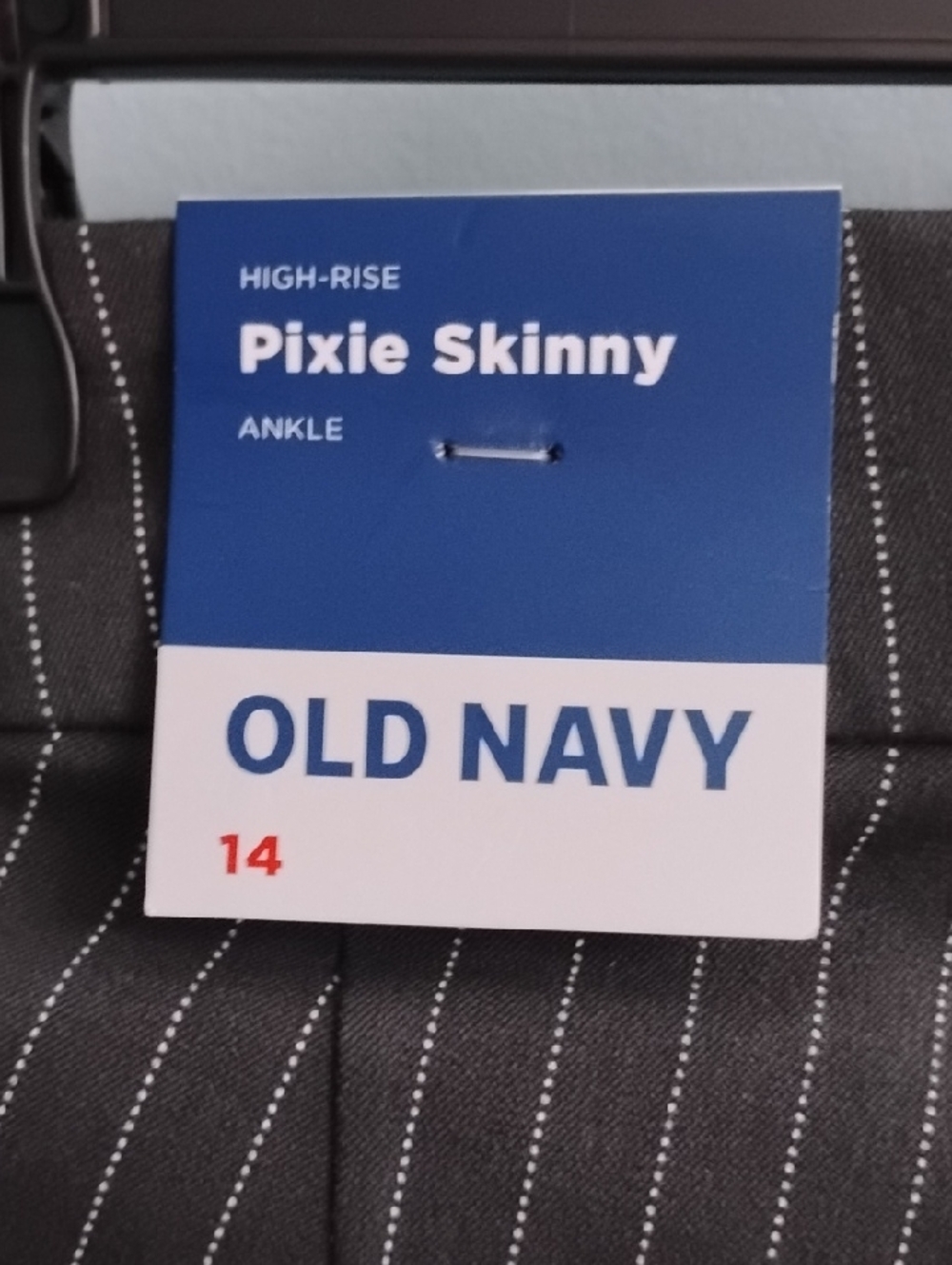NWT Old Navy Gray Pinstripe High-Rise Pixie Skinny Pants Size 14 - Picture 3 of 6